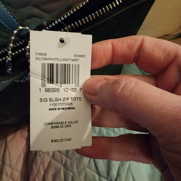 Brand new Coach purse - Picture 4 of 6